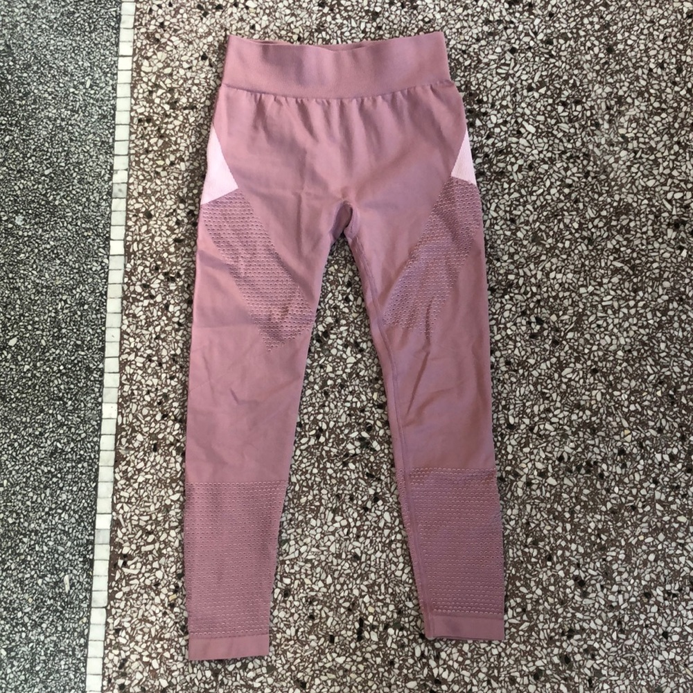 Pink Fabletics Leggings
